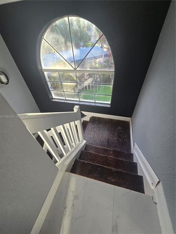 252 NE 212th Ter, Miami, FL 33179