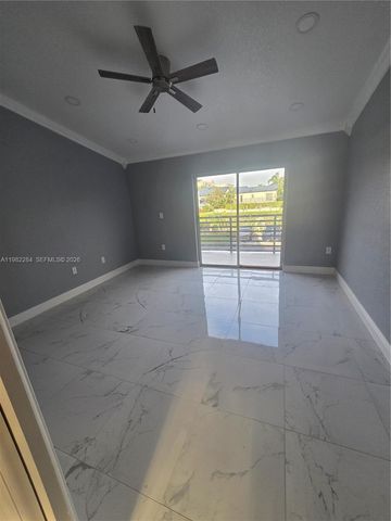 252 NE 212th Ter, Miami, FL 33179