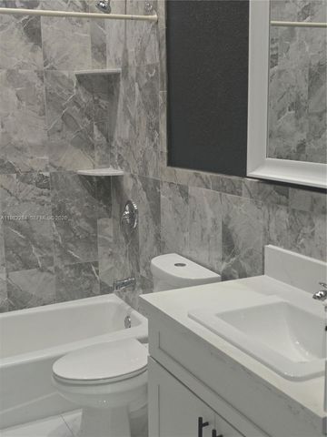 252 NE 212th Ter, Miami, FL 33179