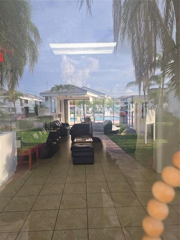 252 NE 212th Ter, Miami, FL 33179