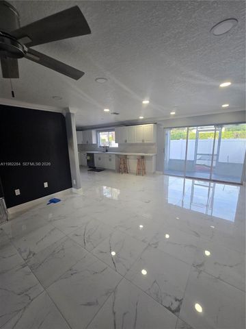 252 NE 212th Ter, Miami, FL 33179