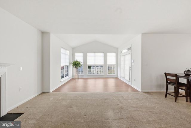 51 BATTLEFIELD DR, Charles Town, WV 25414