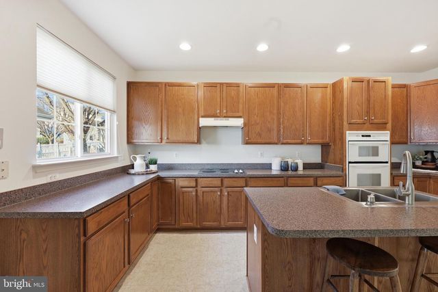 51 BATTLEFIELD DR, Charles Town, WV 25414