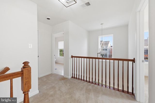 51 BATTLEFIELD DR, Charles Town, WV 25414