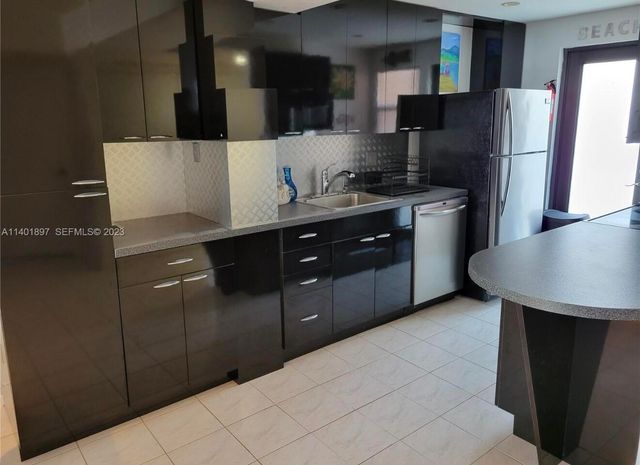 801 N Ocean Boulevard 802, Pompano Beach, FL 33062