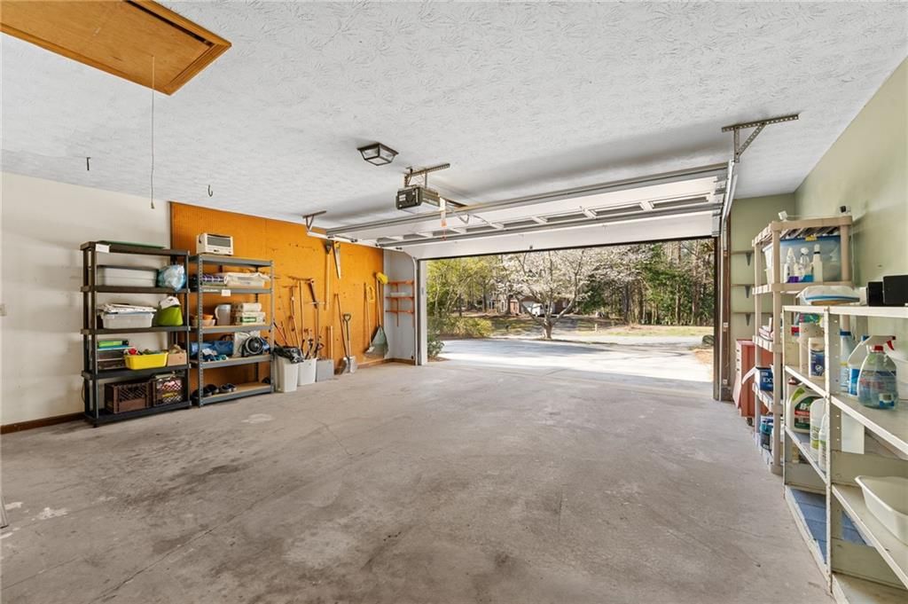 Image 14 of property listing at 2648 Ravenoaks Place, Marietta, GA 30062