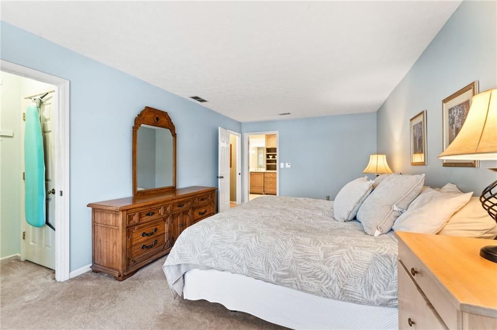 Image 19 of property listing at 2648 Ravenoaks Place, Marietta, GA 30062