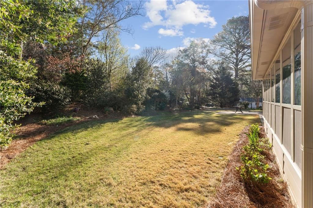Image 30 of property listing at 2648 Ravenoaks Place, Marietta, GA 30062