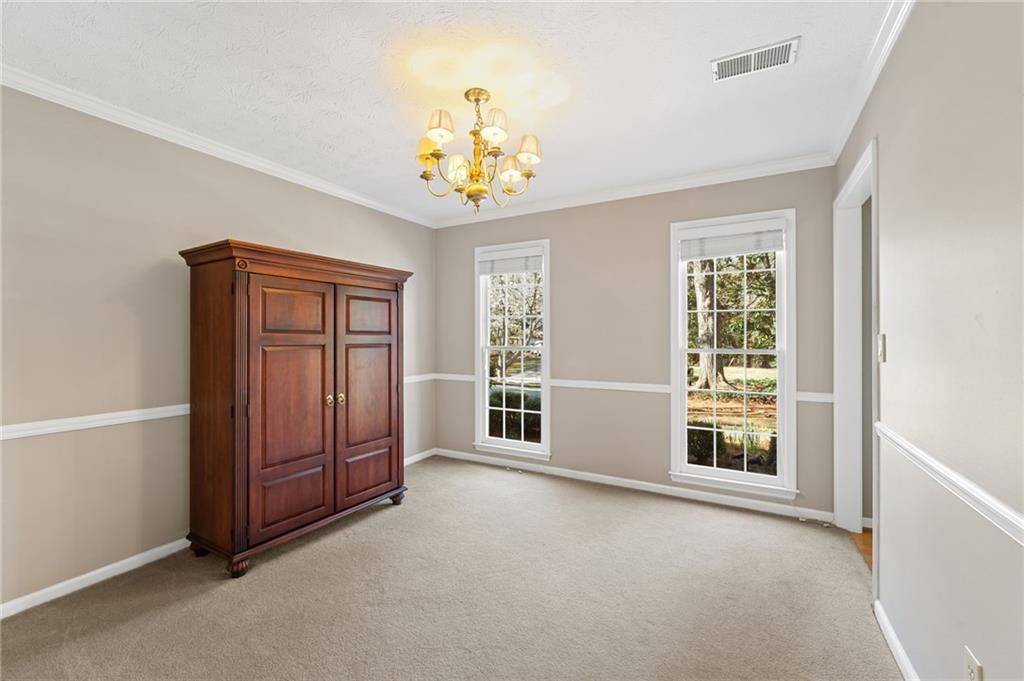 Image 7 of property listing at 2648 Ravenoaks Place, Marietta, GA 30062