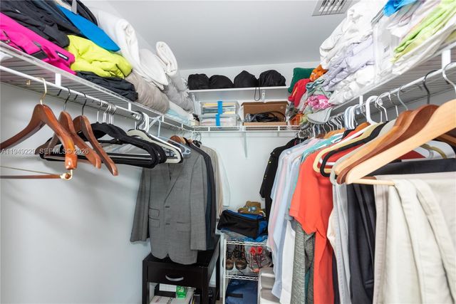 79 SW 12th St 1911-S, Miami, FL 33130