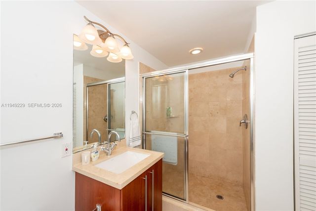 79 SW 12th St 1911-S, Miami, FL 33130