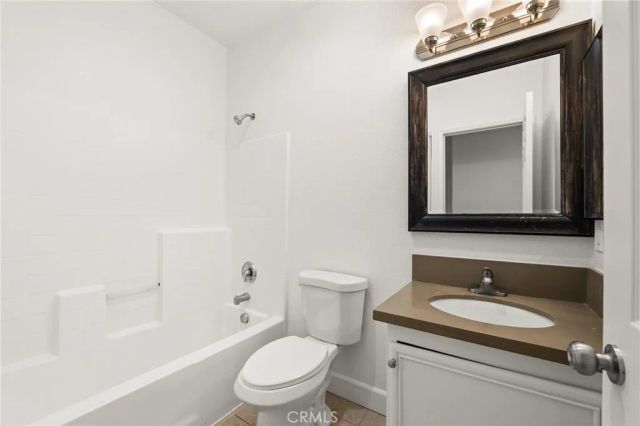 13579 Thunderbird, Victorville, CA 92392