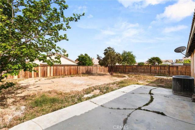 13579 Thunderbird, Victorville, CA 92392