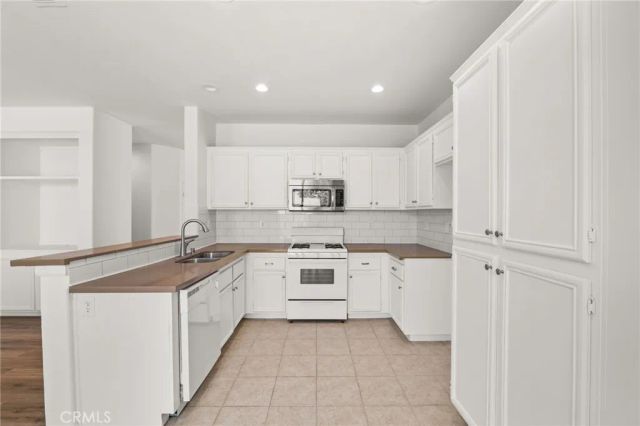 13579 Thunderbird, Victorville, CA 92392