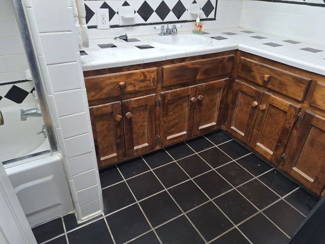 32 N Bradley Rd, Lawrenceburg, TN 38464