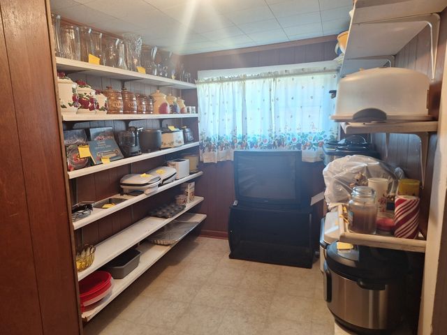 32 N Bradley Rd, Lawrenceburg, TN 38464