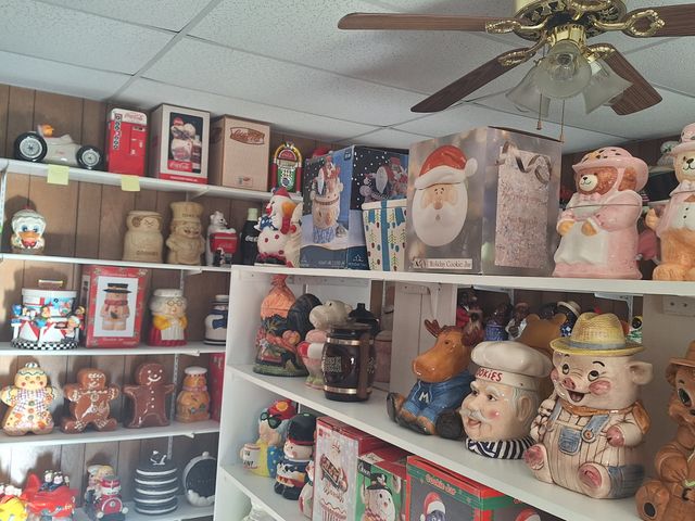 32 N Bradley Rd, Lawrenceburg, TN 38464