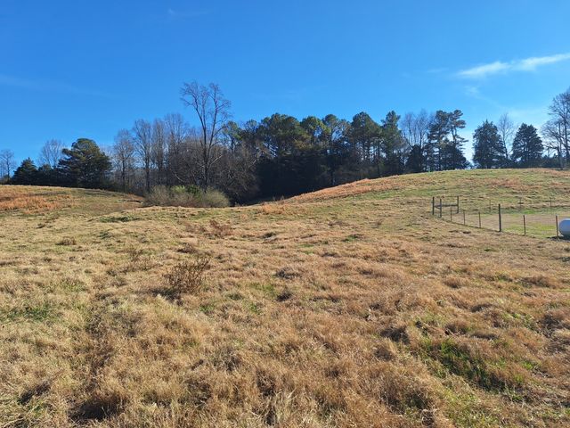 32 N Bradley Rd, Lawrenceburg, TN 38464