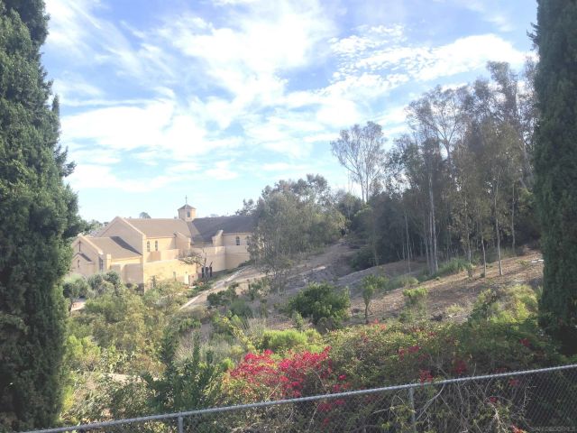 4517 Quailridge Dr, Oceanside, CA 92056