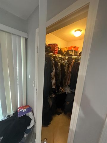 1015 W 10th St, Merced, CA 95341