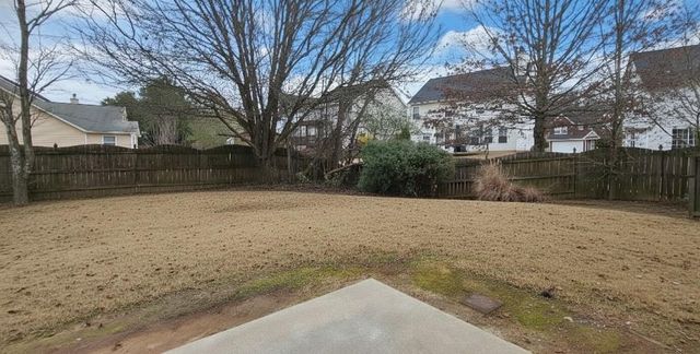 623 Hawthorn Lane, Grayson, GA 30017