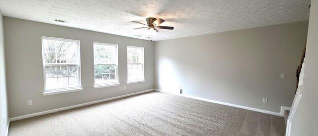 623 Hawthorn Lane, Grayson, GA 30017