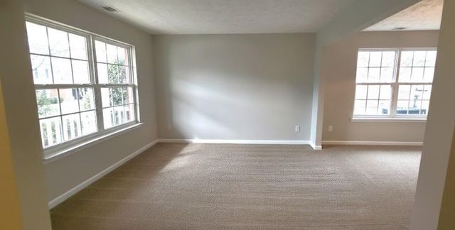 623 Hawthorn Lane, Grayson, GA 30017