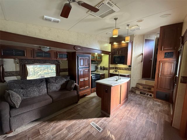 82 Cripple Minnow Bend, Pottsboro, TX 75076