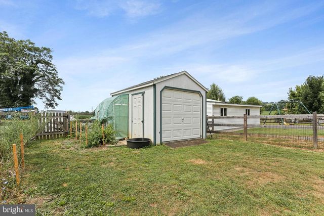 102 WOODSBORO CREAGERSTOWN RD, Woodsboro, MD 21798