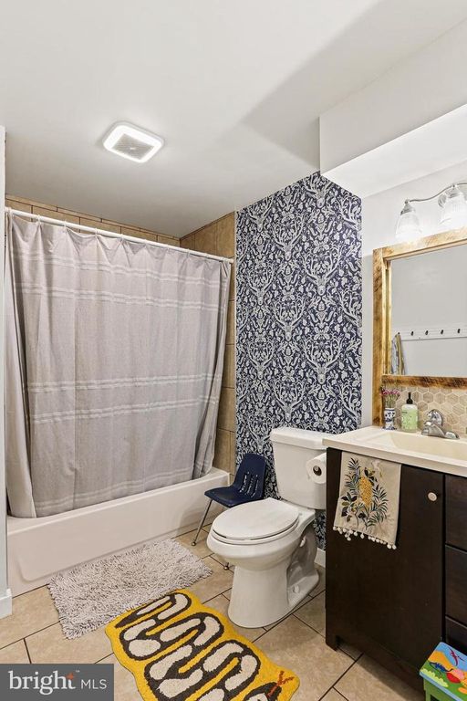 102 WOODSBORO CREAGERSTOWN RD, Woodsboro, MD 21798