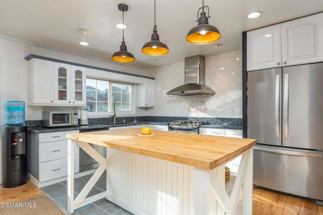 3305 Henry Drive, Newbury Park, CA 91320