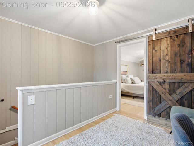 3250 Warick Road, Royal Oak, MI 48073