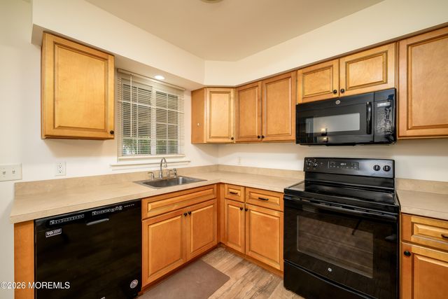 8A Portsmouth Street 54B, Whiting, NJ 08759