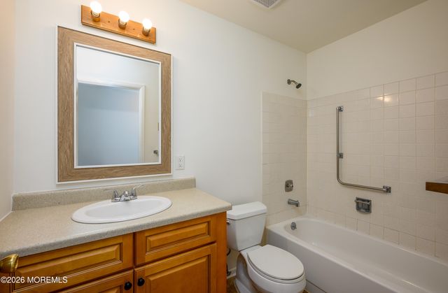8A Portsmouth Street 54B, Whiting, NJ 08759