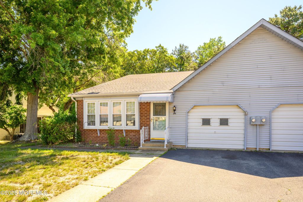 8A Portsmouth Street 54B, Whiting, NJ 08759