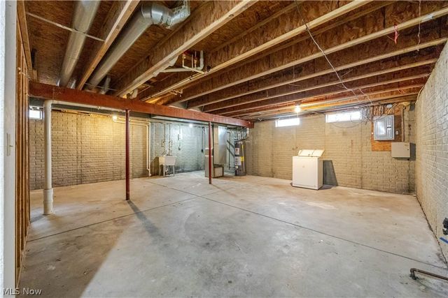 1404 Lakeview Avenue, Cleveland, OH 44112