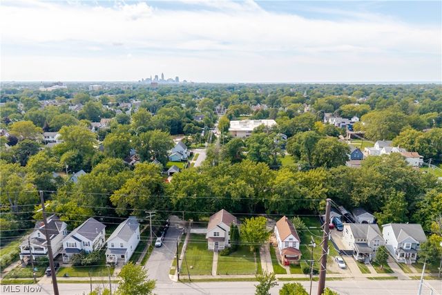 1404 Lakeview Avenue, Cleveland, OH 44112