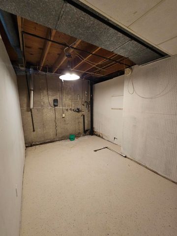 2721 N Jongkind Park Drive, La Porte, IN 46350