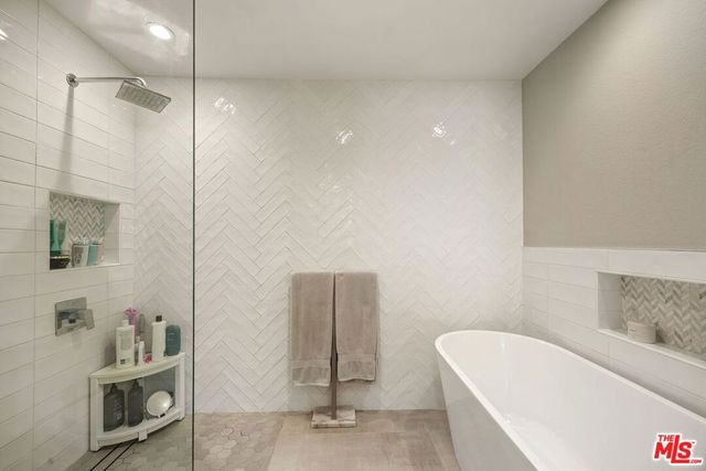 1338 Harvard Street A, Santa Monica, CA 90404