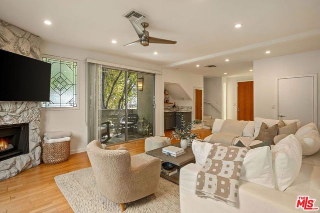 1338 Harvard Street A, Santa Monica, CA 90404