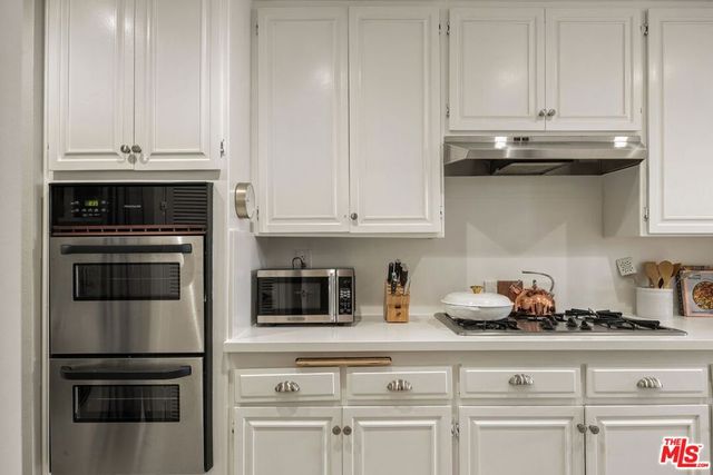 1338 Harvard Street A, Santa Monica, CA 90404