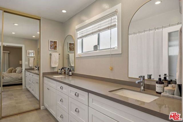 1338 Harvard Street A, Santa Monica, CA 90404