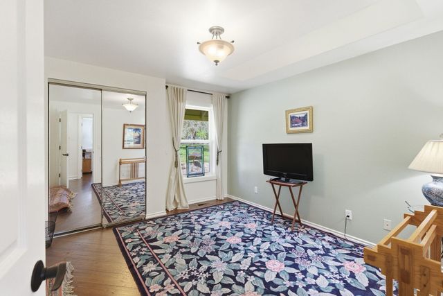 201 Hoffman Way, Grants Pass, OR 97526