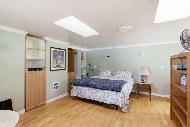 201 Hoffman Way, Grants Pass, OR 97526