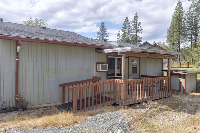 201 Hoffman Way, Grants Pass, OR 97526