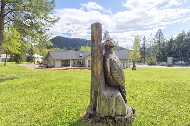 201 Hoffman Way, Grants Pass, OR 97526