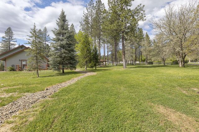 201 Hoffman Way, Grants Pass, OR 97526