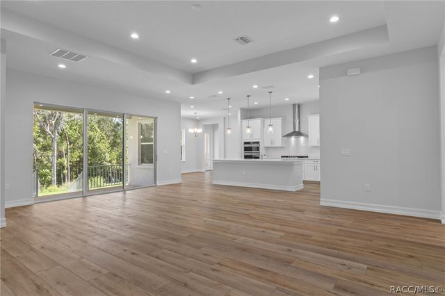 6671 Summit View Drive, Brooksville, FL 34601