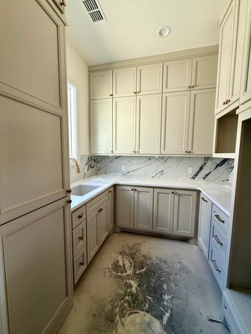 14807 Oxford Avenue, Lubbock, TX 79423