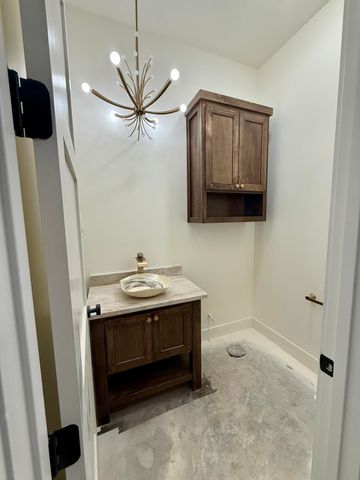 14807 Oxford Avenue, Lubbock, TX 79423